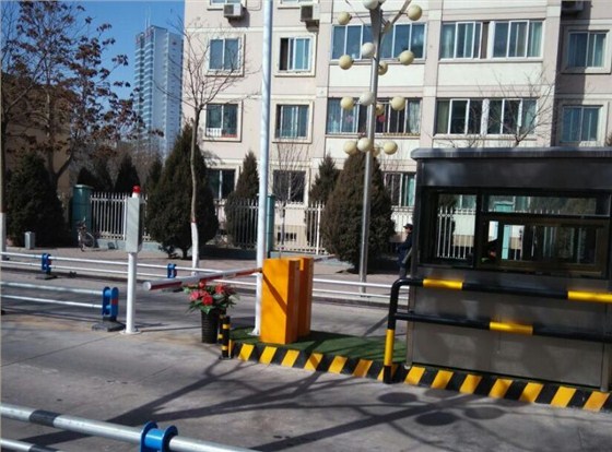 德亞電動(dòng)道閘