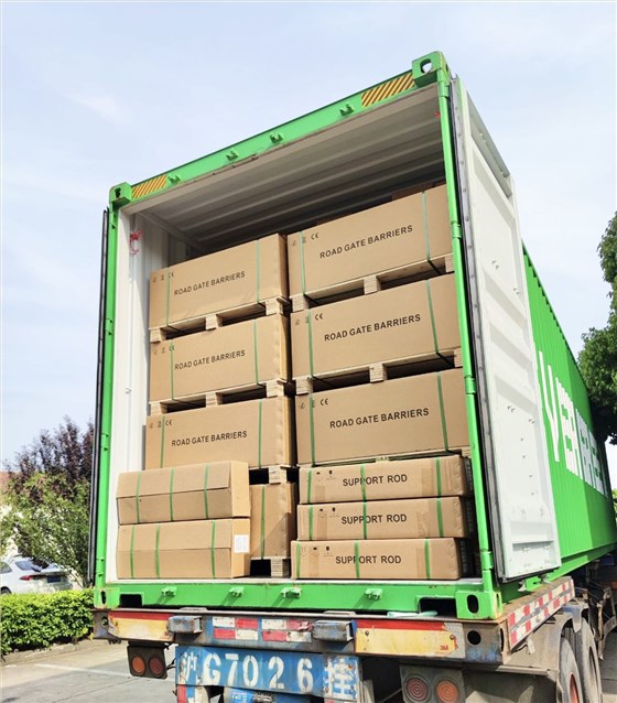 德亞欄桿機(jī)發(fā)貨