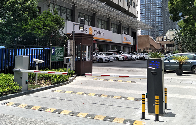 德亞無(wú)人值守停車系統(tǒng)