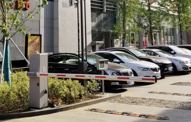 德亞無(wú)人值守停車系統(tǒng)