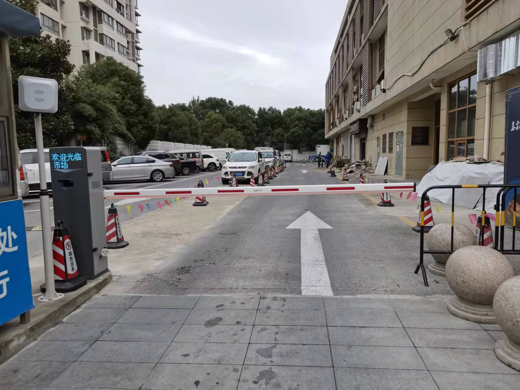 德亞地面停車場(chǎng)改造后